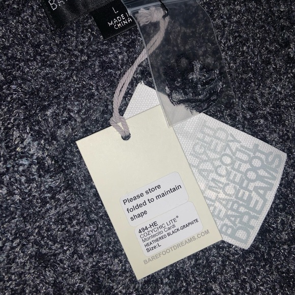 Nwt barefoot dreams cozychic montecito cardi L grey classic spring $160 casual - Picture 4 of 4